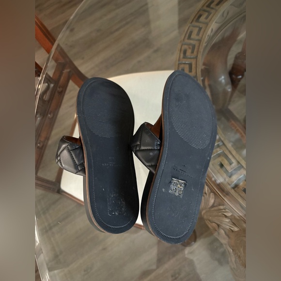 🖤🖤KURT GEIGER KENSINGTON T-BAR CHUNKY BLACK LEATHER SANDALS! 🖤🖤 - Picture 6 of 6